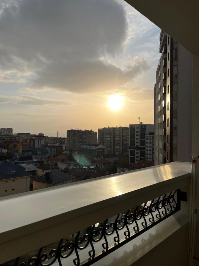 Central Luxury Apartment Πρίστινα Εξωτερικό φωτογραφία